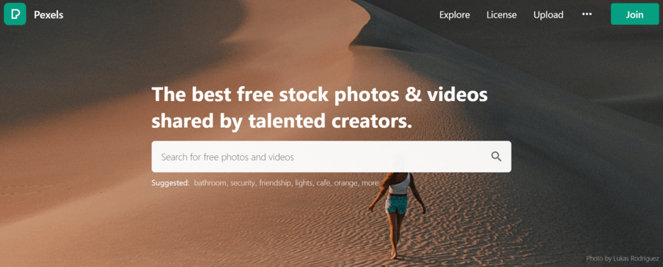 Pexels merupakan web gambar gratis